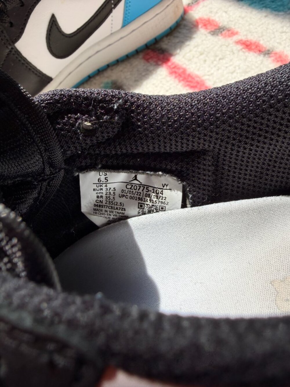 Women’s Jordan 1 Low UNC Baby blues. - Picture 6 of 8